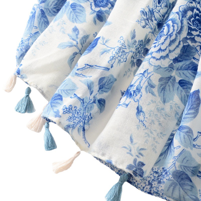 Primavera y verano nuevo estilo chino elegante artístico flor azul imprimir viajes protector solar chal de algodón y lino sensación bufanda para las mujeres
