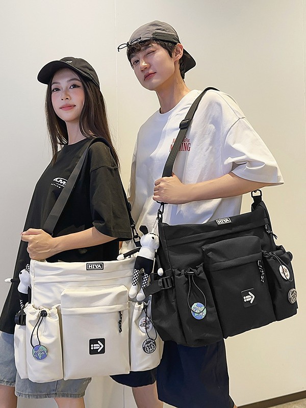 Capacious trend shoulder bag