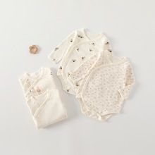 2025新款四季婴儿衣服纯棉宝宝包屁衣双层护肚新生儿三角哈衣无骨