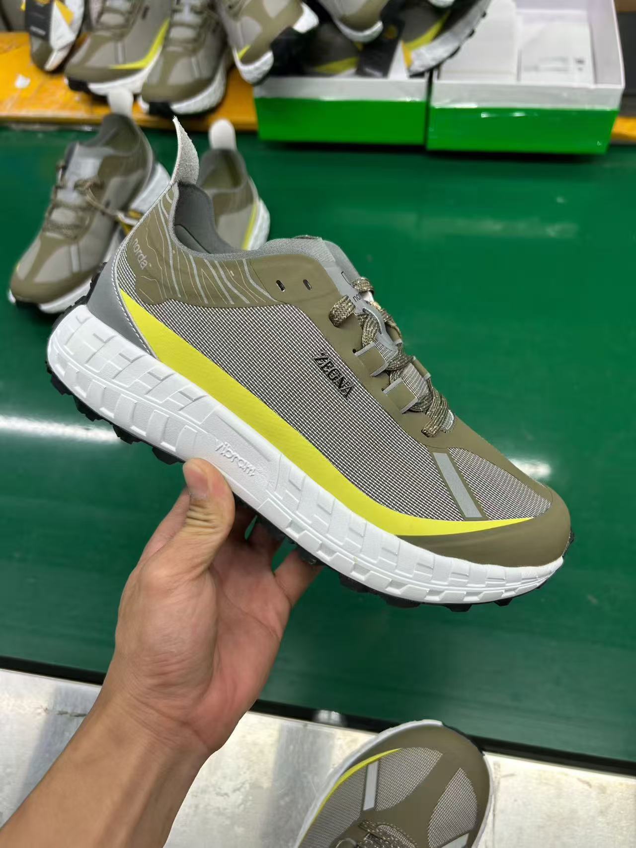 Norda 001 zapatos de montaña de empresa transfronteriza, zapatos de correr de altura baja para hombres y mujeres