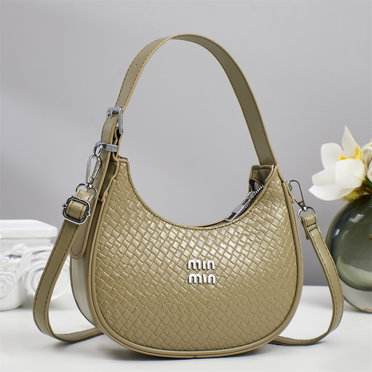 Nuevo bolso de viaje de trabajo 2025, bolso de mensajero de un solo hombro de lujo ligero