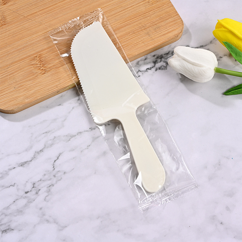 Disposable Cake Knife with Serrated Frosted Surface, Plastic Holder, Dessert Fruit Pastry Cutter, Individually Packaged Cutlery