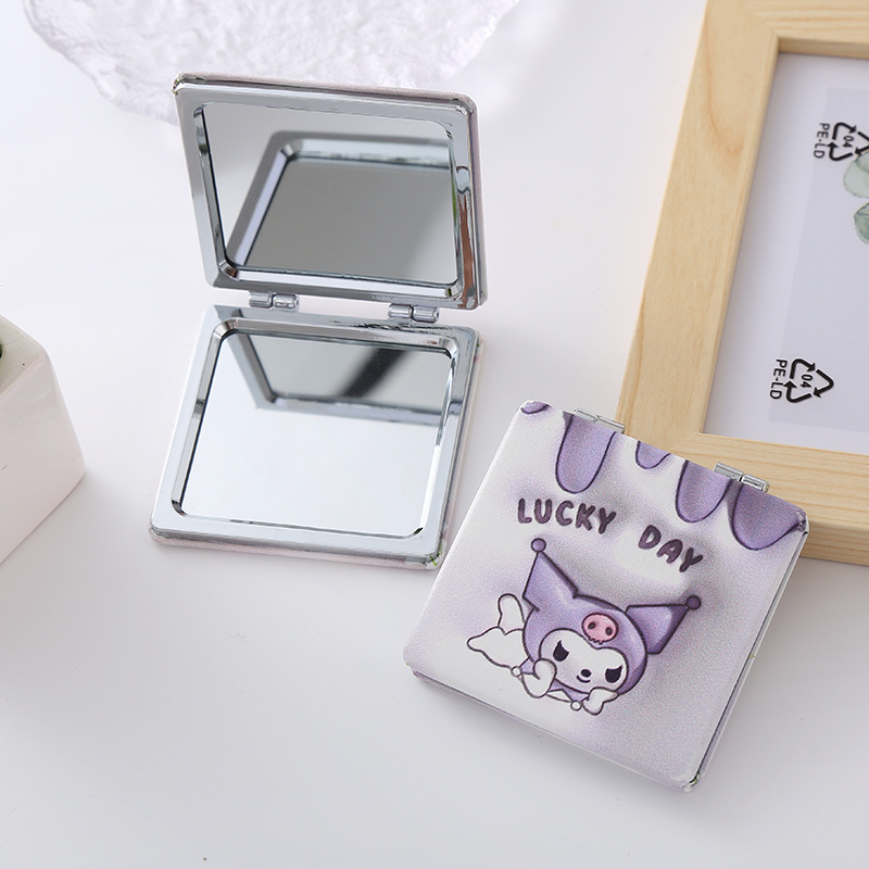 Lindo espejo pequeño Sanrio Kulomi espejo de maquillaje portátil de alto valor espejo de maquillaje portátil dormitorio de estudiantes espejo de maquillaje plegable