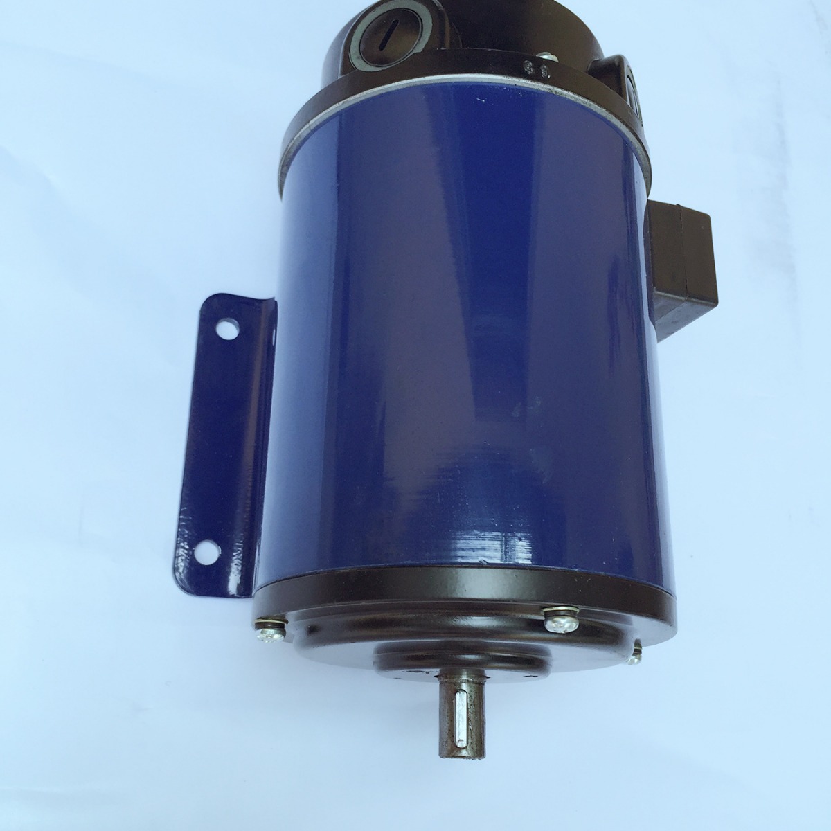 130SZ03A1 A3直流伺服电机600W110V3000r/min SZ电动机