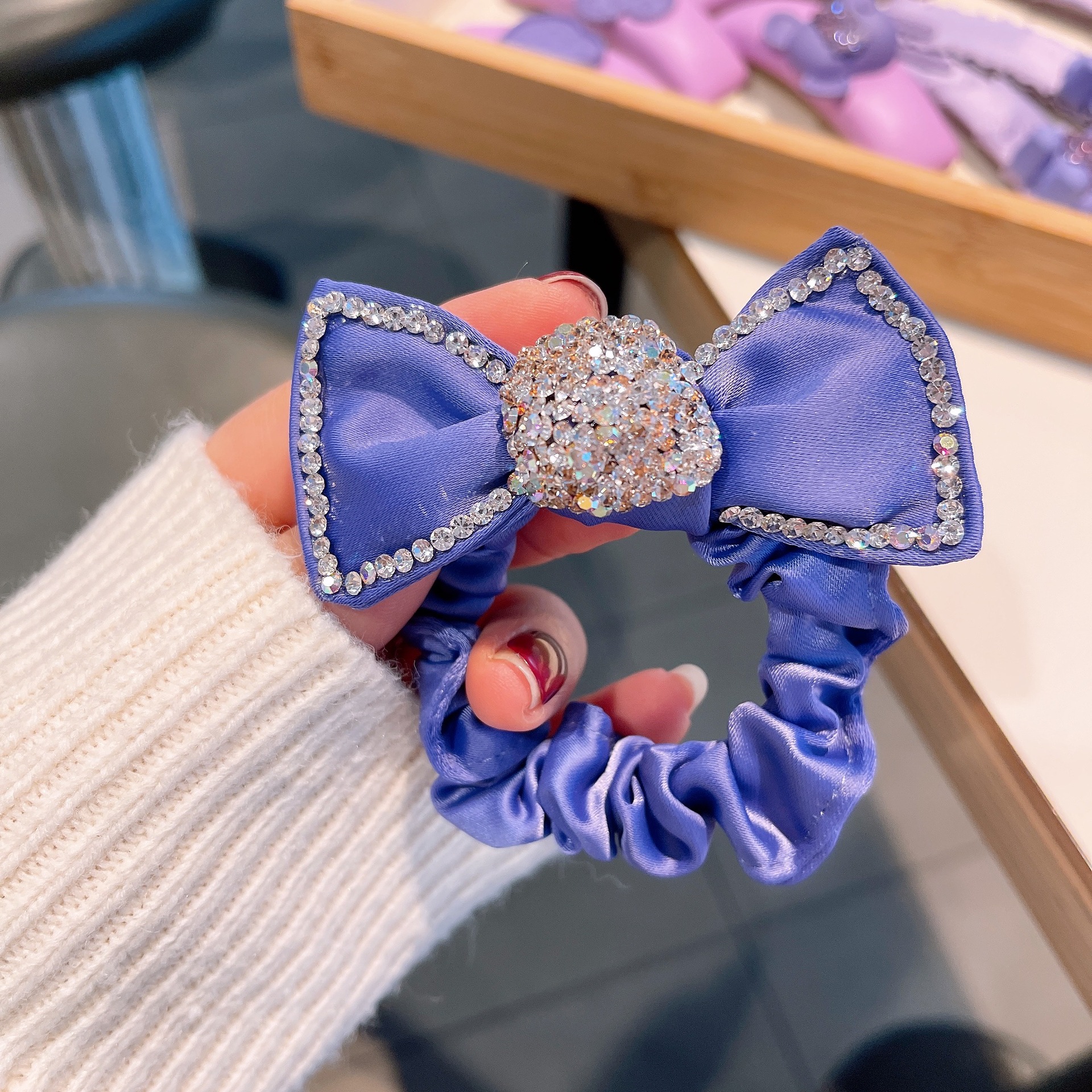 Fashion Solid Color Purple Inlaid Rhinestone Bow Shaped Headband Wholesale display picture 3