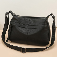 2025新款头层牛皮单肩斜挎包女欧美风时尚休闲洋气质中老年妈妈包