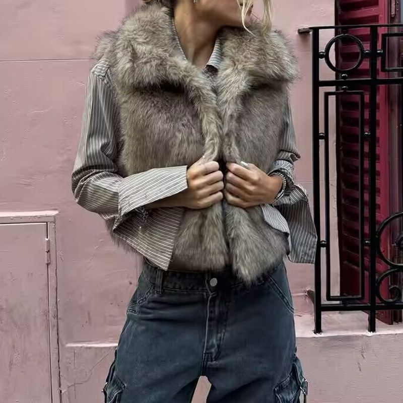 Cross-Border Women's Clothing Wholesale 2025 Autumn and Winter New European and American Style Fur Integrated Jacket Vest Top for Women