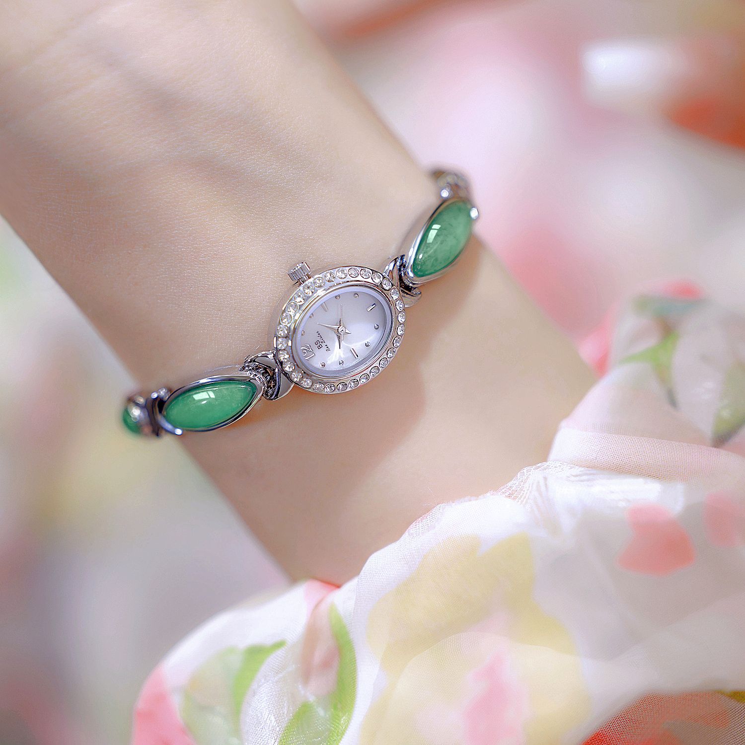 Jewelry Buckle Buckle Style Elegant Classical Solid Color Jewelry Buckle Quartz Watch