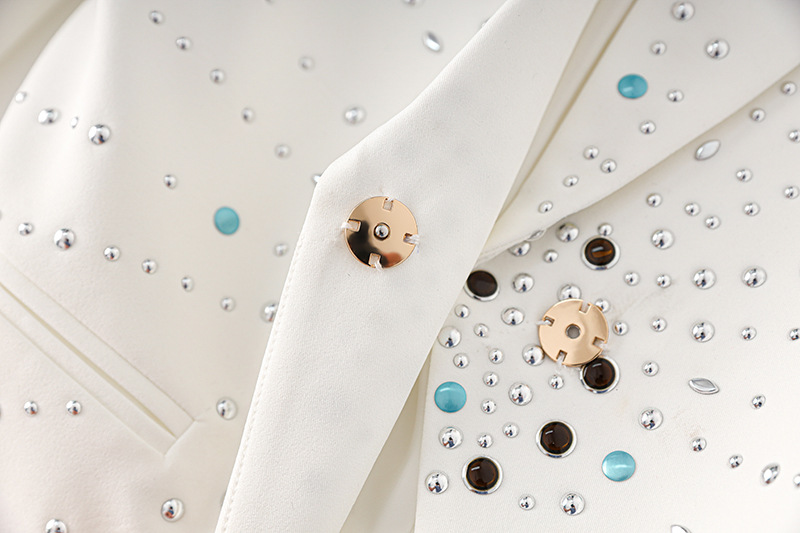 Abbigliamento da donna, giacca da abito piccola a maniche lunghe, a tinta unita, con un bottone, colore bianco diamante caldo, vestibilità attillata, temperamento autunnale precoce_voghion.com