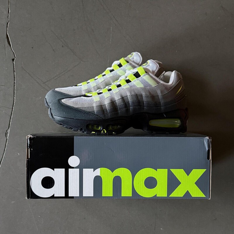 MAX95 Putian shoes 3M reflective OG shock-absorbing low-top running shoes pure black warrior height-increasing cross-border original shoes for foreign trade MAX95 Putian shoes 3M reflective OG shock-absorbing low-top running shoes pure black warrior height-increasing cross-border original shoes for foreign trade