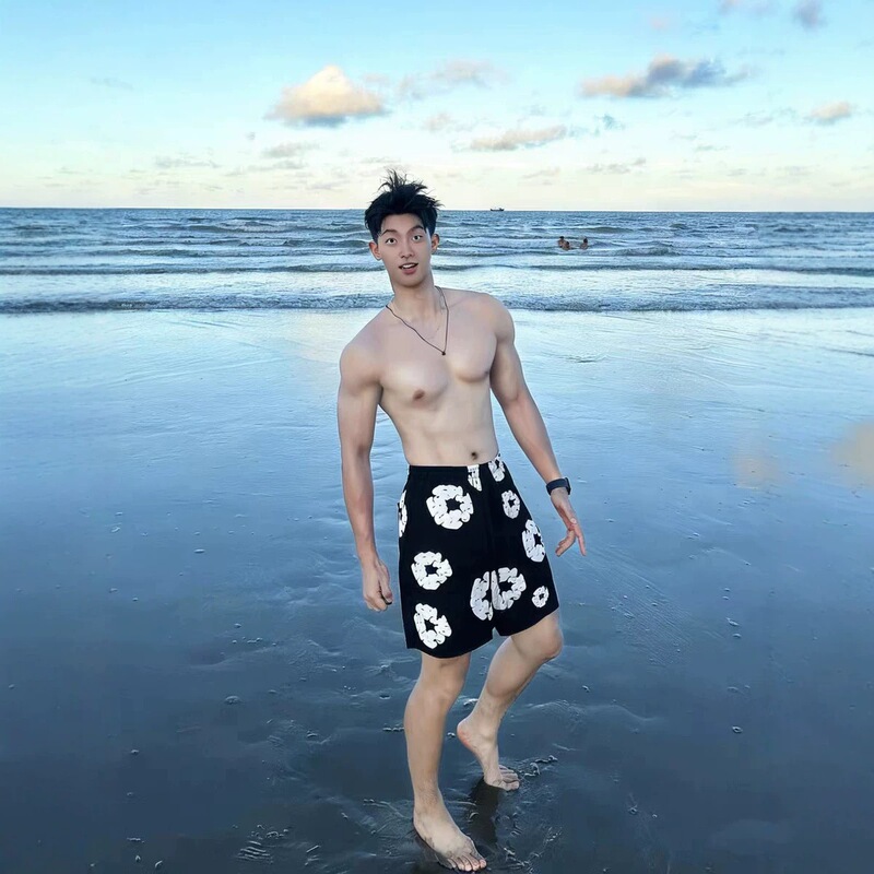 26Ss New Summer Seaside Kapok Flower Full-Print Quick-Drying Shorts for Men, Loose Casual Fashionable Beach Pants for Men