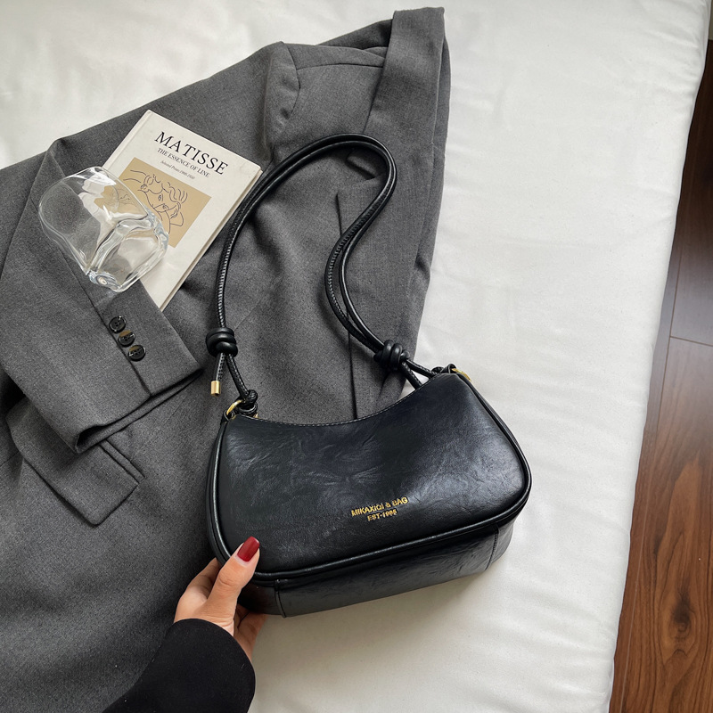 Piccola borsa a tracolla da donna design elegante e unico_voghion.com