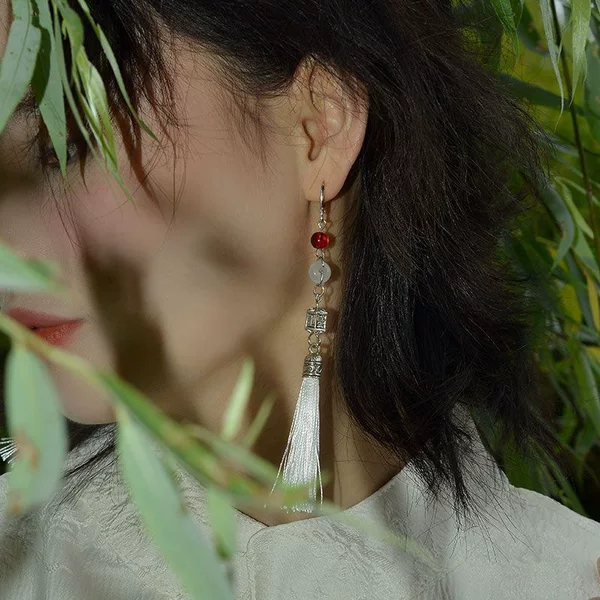 New Chinese Style Tassel Pendant Ear Clip Without Pierced Ears for Women Niche Design High-End Earrings Antique Style Earrings Cheongsam Earrings