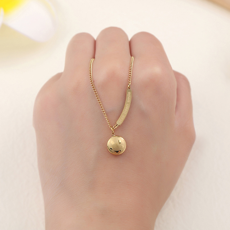 Fashion Smiley Face Titanium Steel Necklace 1 Piece