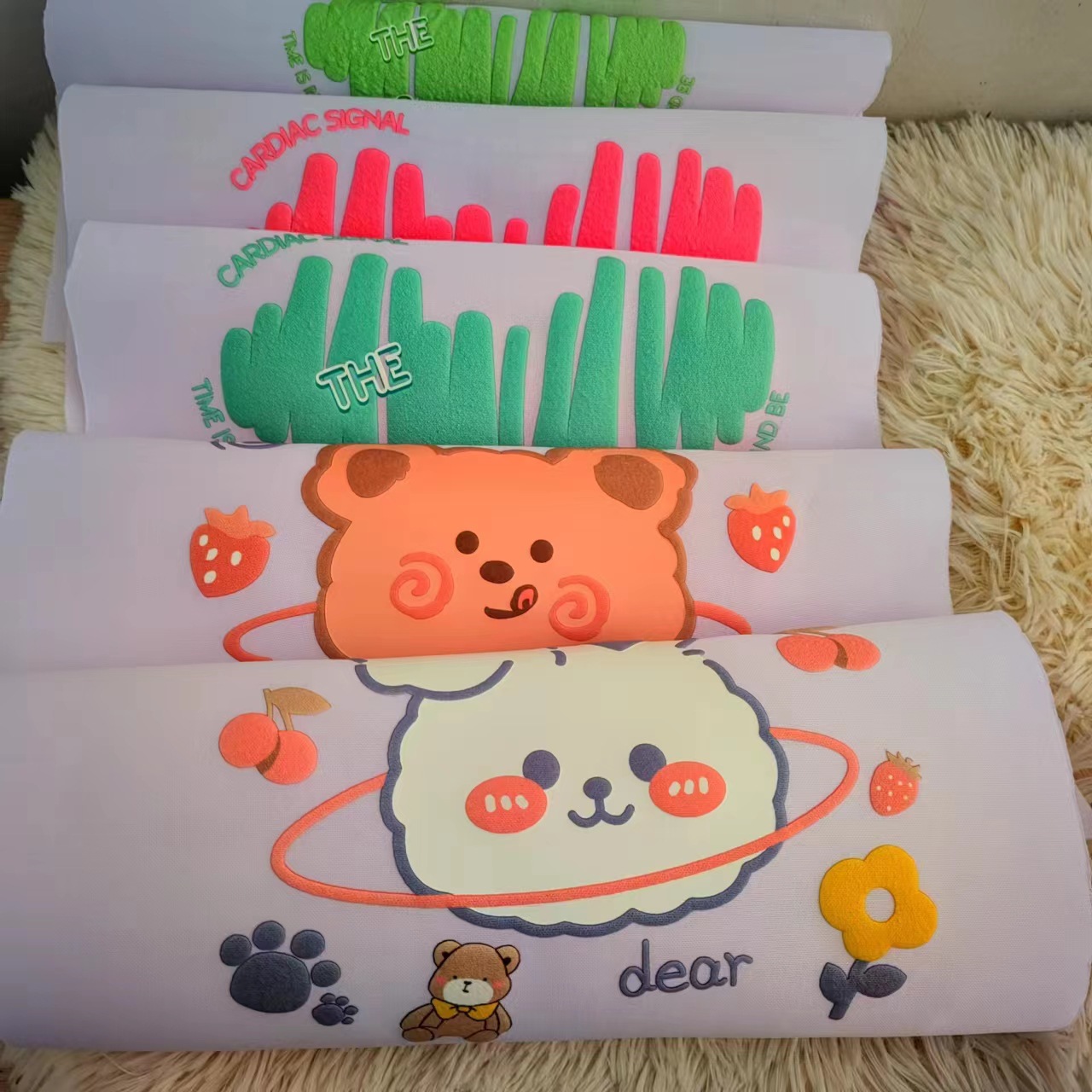 新款爱心小兔子热转印发泡立体烫画贴花 服装辅料印花胶片 现货