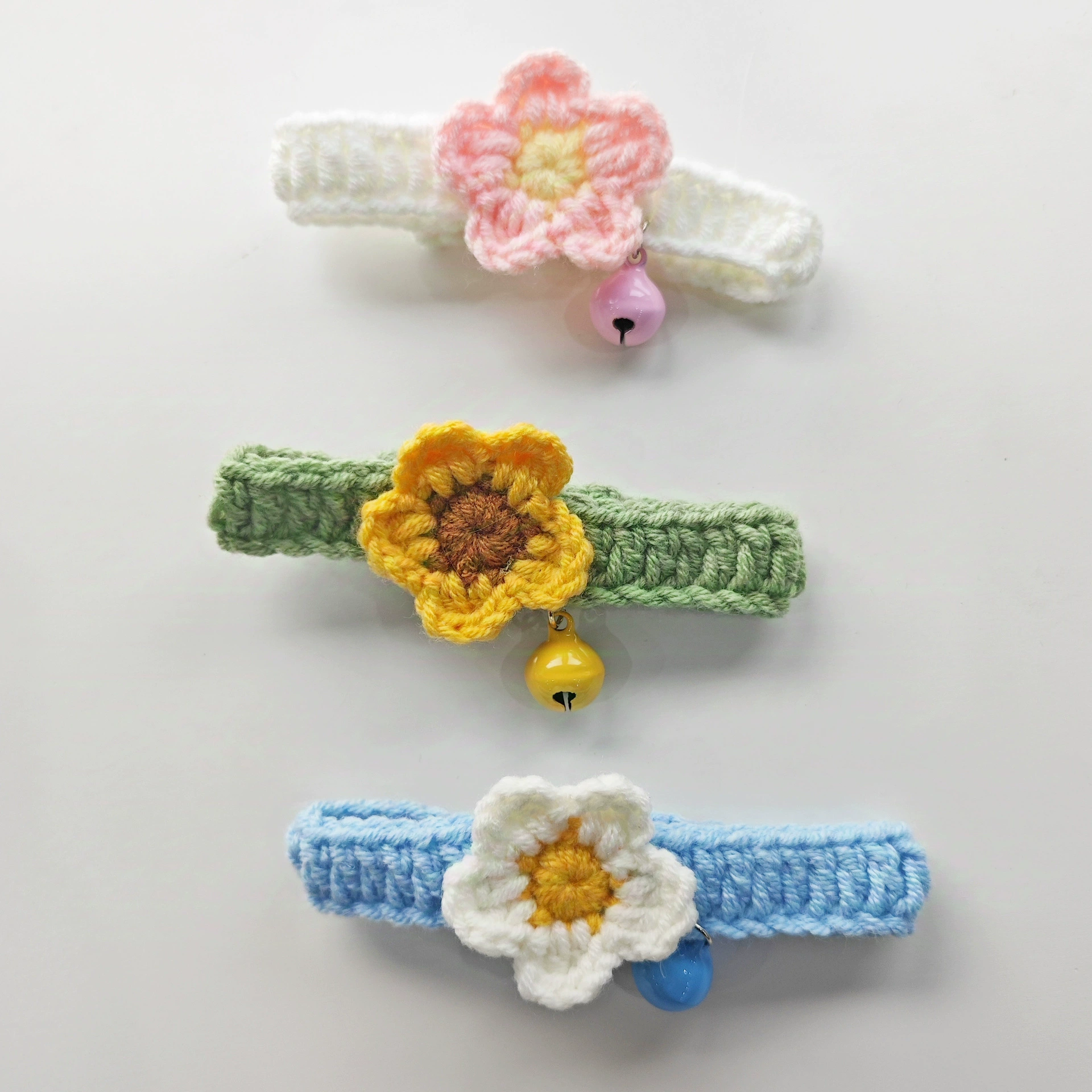 Кошка ручной вязаный ошейник цветок колокольчик милый галстук-бабочка Регулируемый собачий нагрудник декоративный аксессуар шерстяной вязаный