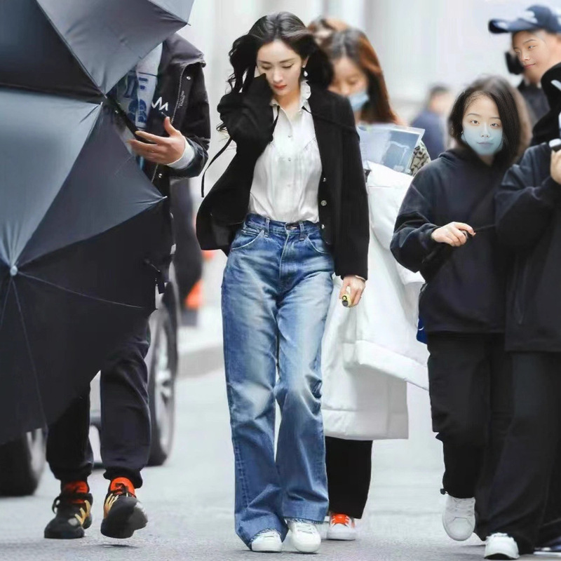 In Stock 2025 New Women's Winter Black Suit Jacket, Same Style as Yang Mi, Petite Korean Version, Slim Straight Coat In Stock 2025 New Women's Winter Black Suit Jacket, Same Style as Yang Mi, Petite Korean Version, Slim Straight Coat