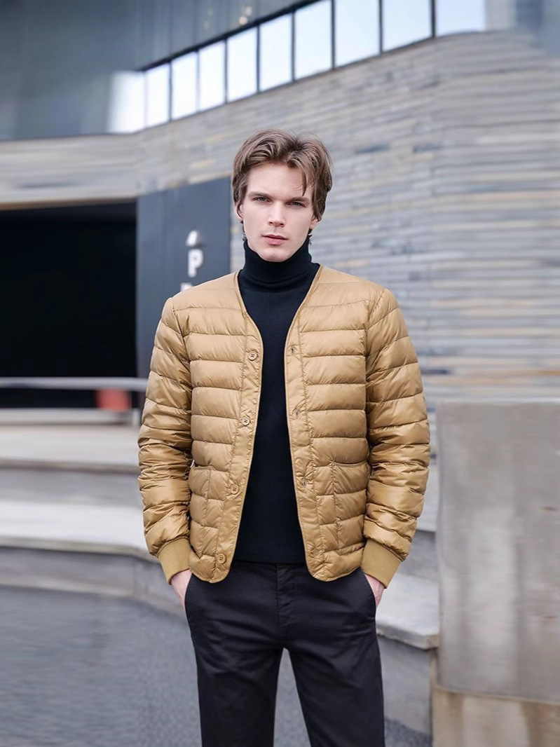 Chaqueta de pluma transfronteriza para hombres corta delgada invierno gruesa calentamiento delgada sin cuello en V chaqueta de forro blanco