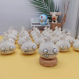 Деревянная фигурка чеснока ручная резьба