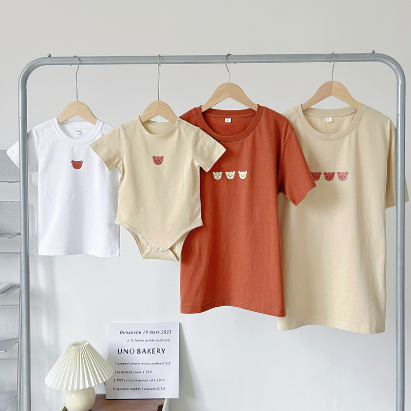Family Matching Outfits 2026 Summer New Style Family of Three Stylish Short-Sleeve T-Shirts Bear Design Boys and Girls Romper