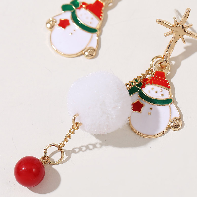 Creative Trend Long Hair Ball Dripping Oil Christmas Earrings European And American Holiday Earrings display picture 8