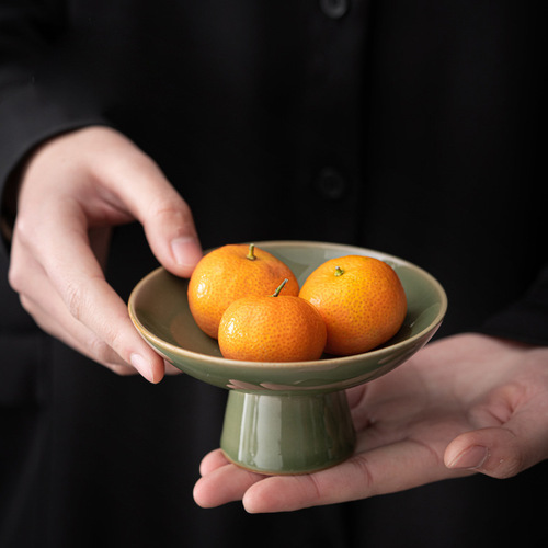 Retro Chinese ceramic high-foot plate Japanese snack tea tray dried fruit basket fruit plate tray for Buddhist family fruit plate
