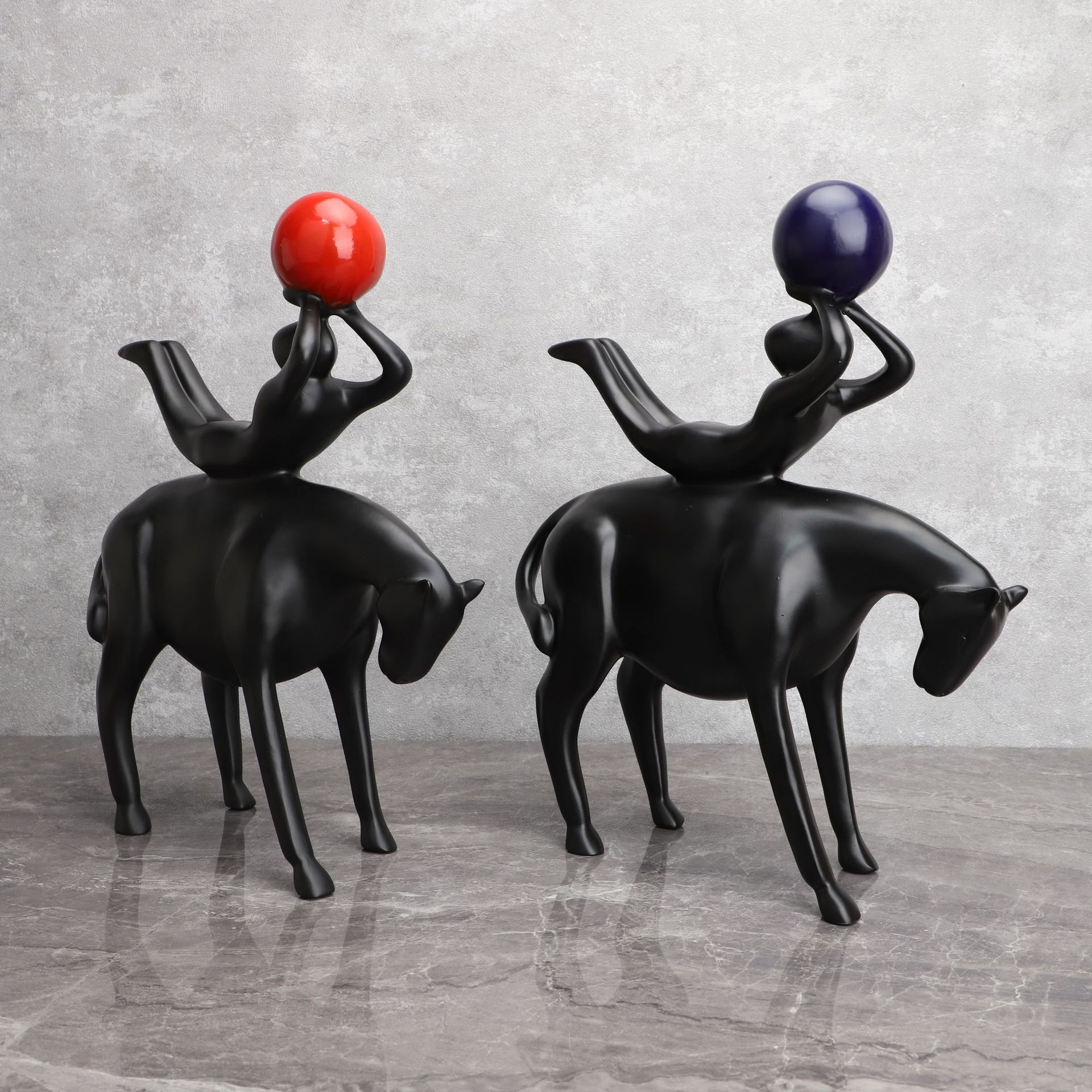 European -style creative resin riding beef cow red gold and blue…