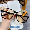 Fashionable brand sunglasses, square glasses, city style, internet celebrity