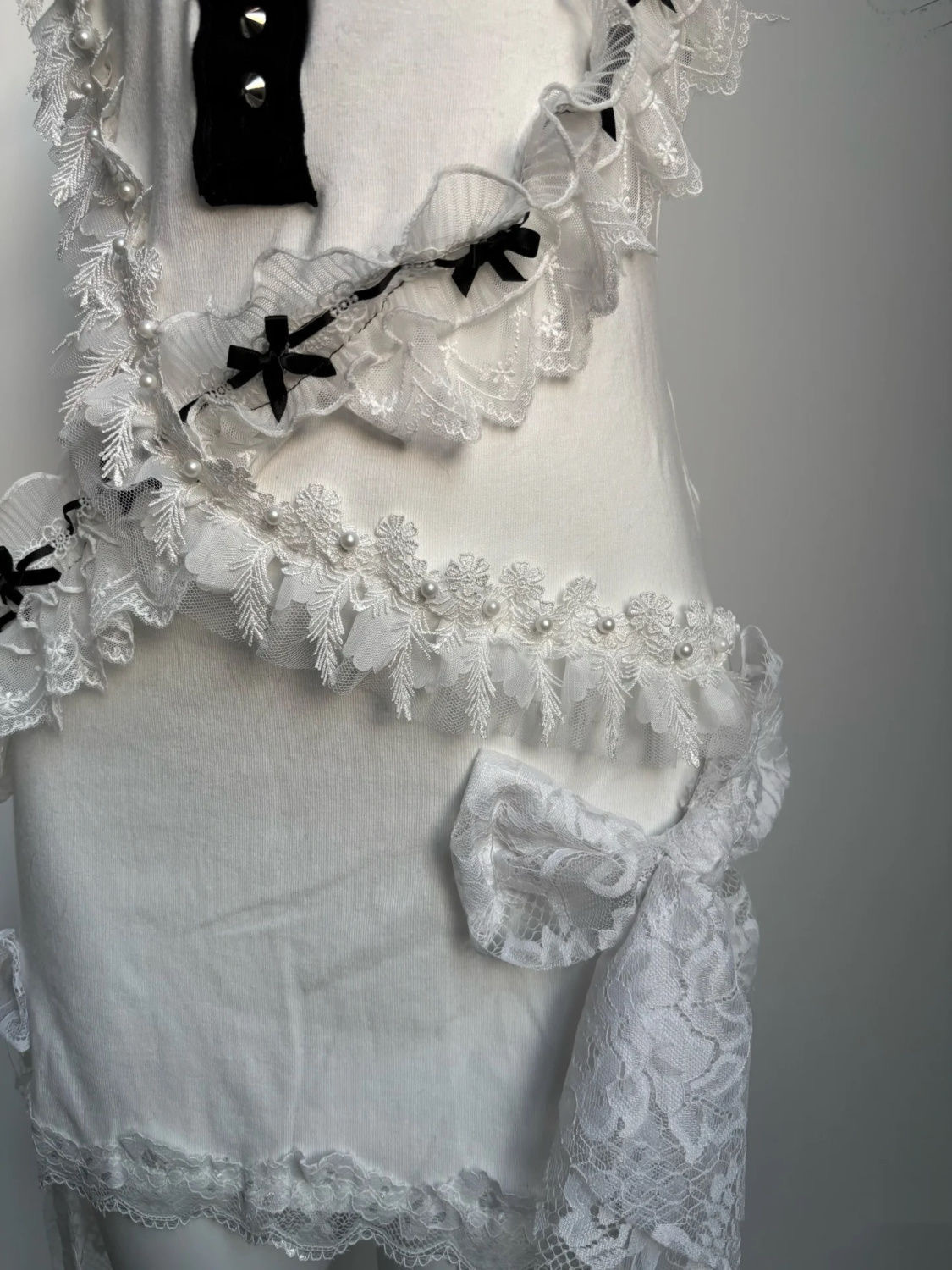 アメリカのギャルの日没の十字の砂の女性の豹の紋様の十字のレースの手作りのレースは腰を収めて尻のガーターのワンピースを包みます。