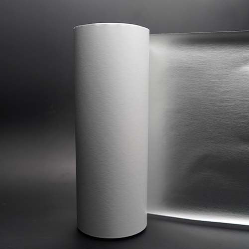 ‌环保镀铝纸‌：高亮度金属质感，防潮耐热，包装印刷首选材料！