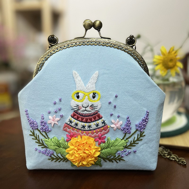 Nueva boca Bolsa de Oro bordado europeo bolsa de material bordado hecho a mano bordado DIY cinta bordado Lu bordado hecho a mano crossbody bolsa de tela