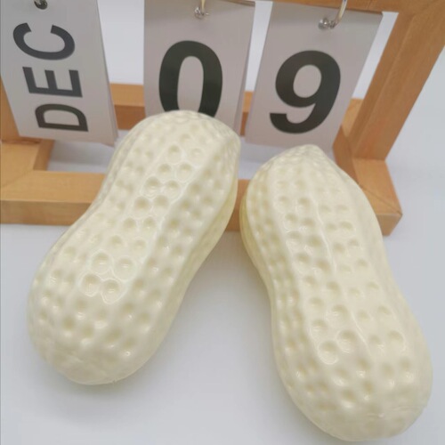 Pet toys, cat and dog toys, simulated peanut sound, milk scent, teething dog toys, shiny