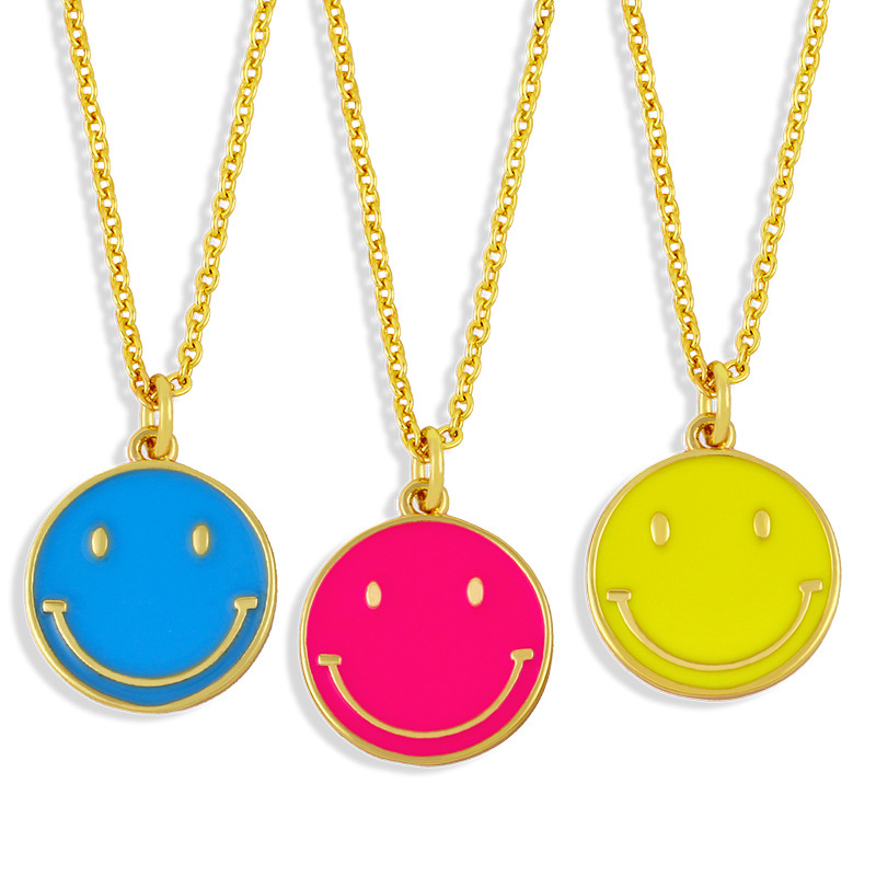 Nihaojewelry لطيف اللون نازف النفط جولة العلامة التجارية مبتسم الوجه قلادة المجوهرات بالجملة display picture 1