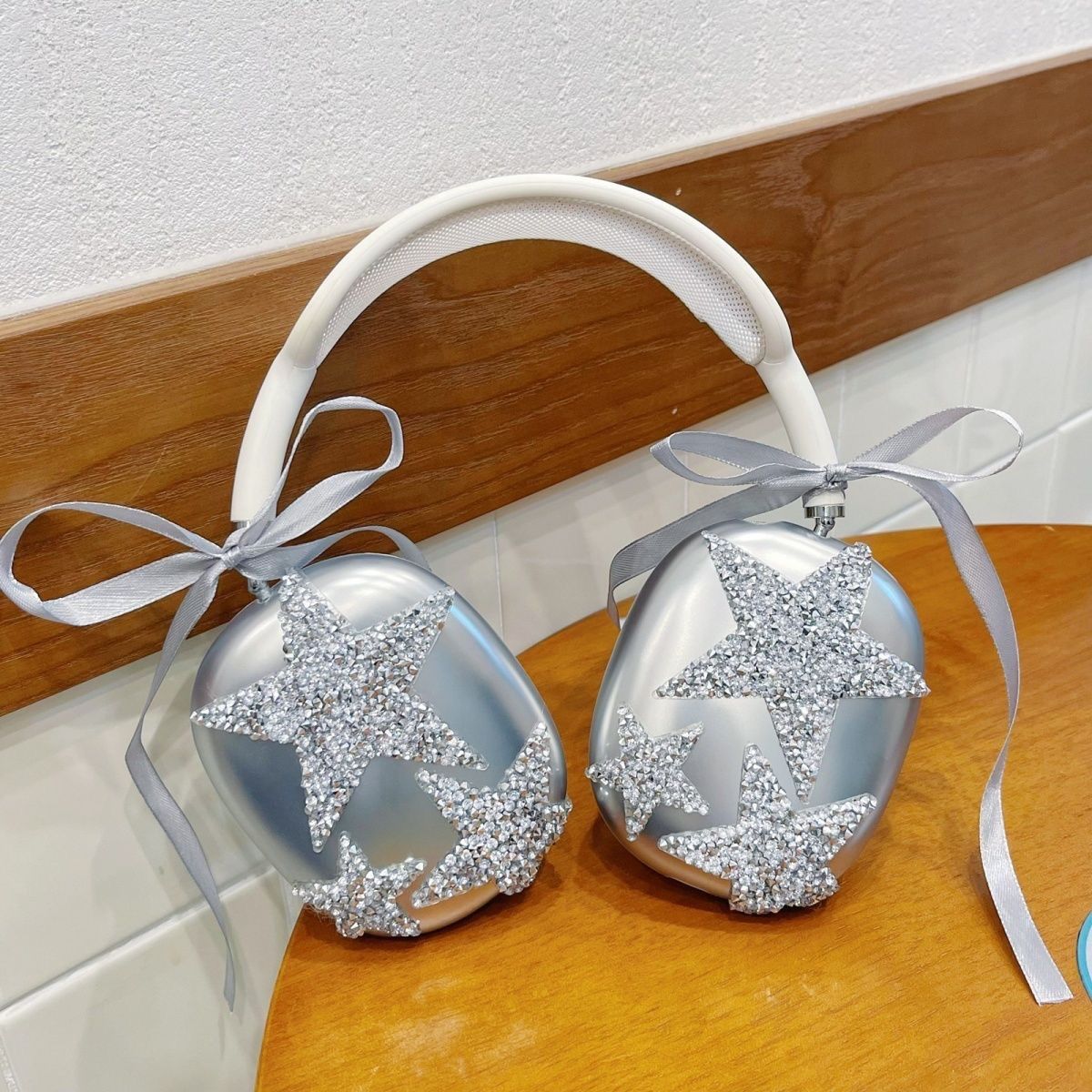 Girlsins Silver Flashing Diamond Star AirpodsMax Cover Headset Apple Bluetooth Headset Case image 1
