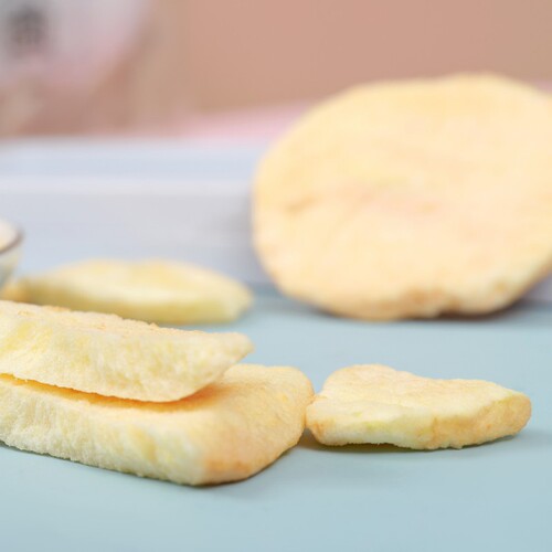 Dried Apple Slices Manufacturer Bulk Wholesale Peeled Freeze-Dried Fruit Baby Snacks Apple Crisps