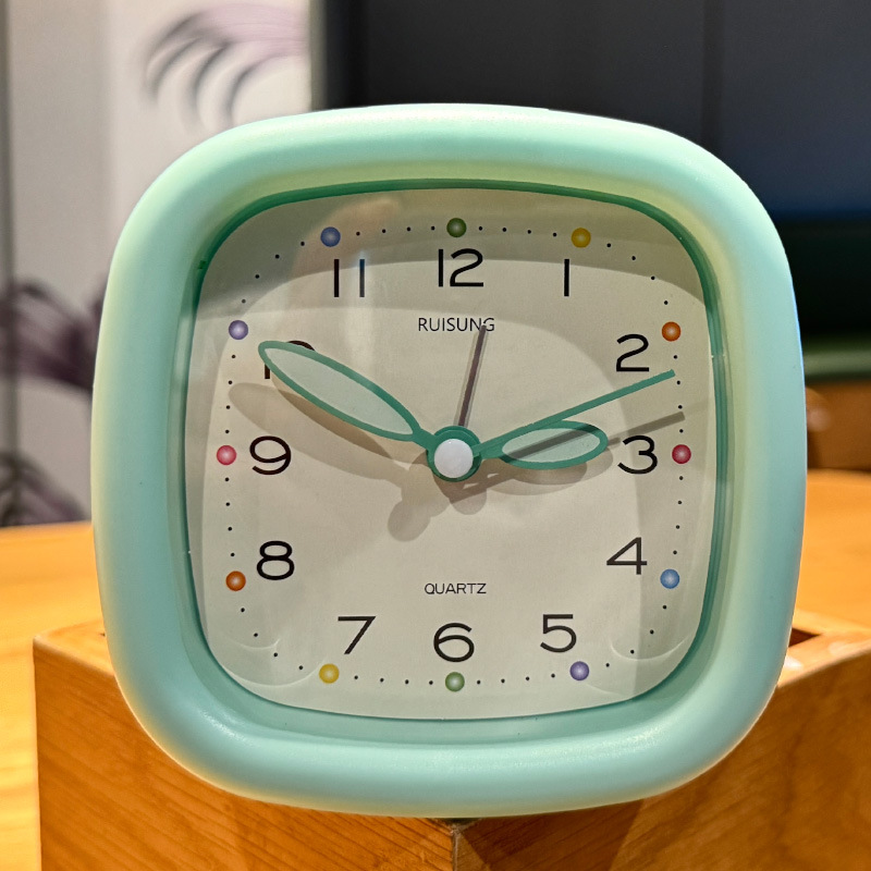 2025 nuevo lindo reloj de despertador especial para estudiantes despertar artefactos del dormitorio de niños silencioso tiempo de caminata reloj de escritorio