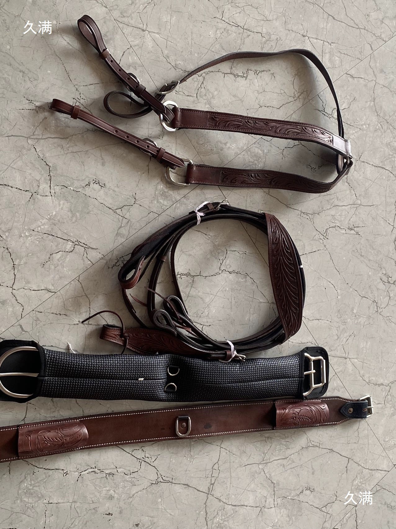 2025 New Western Saddle Equestrian Supplies Pure Cowhide Knight Riding Western Saddle