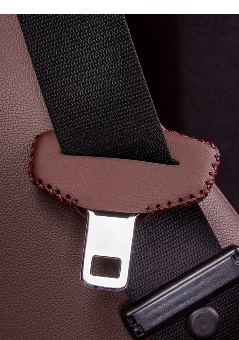 Car safety plug with bayonet protective cover car creative practical anti-collision anti-wear anti-collision safety belt protective cover
