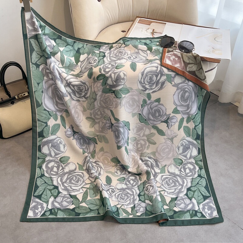 High-grade Temperament New Style Large Square Double-sided Different Color Hundred Warm Scarf Printed Age-reducing Thin Travel Beach Towel Shawl High-grade Temperament New Style Large Square Double-sided Different Color Hundred Warm Scarf Printed Age-reducing Thin Travel Beach Towel Shawl