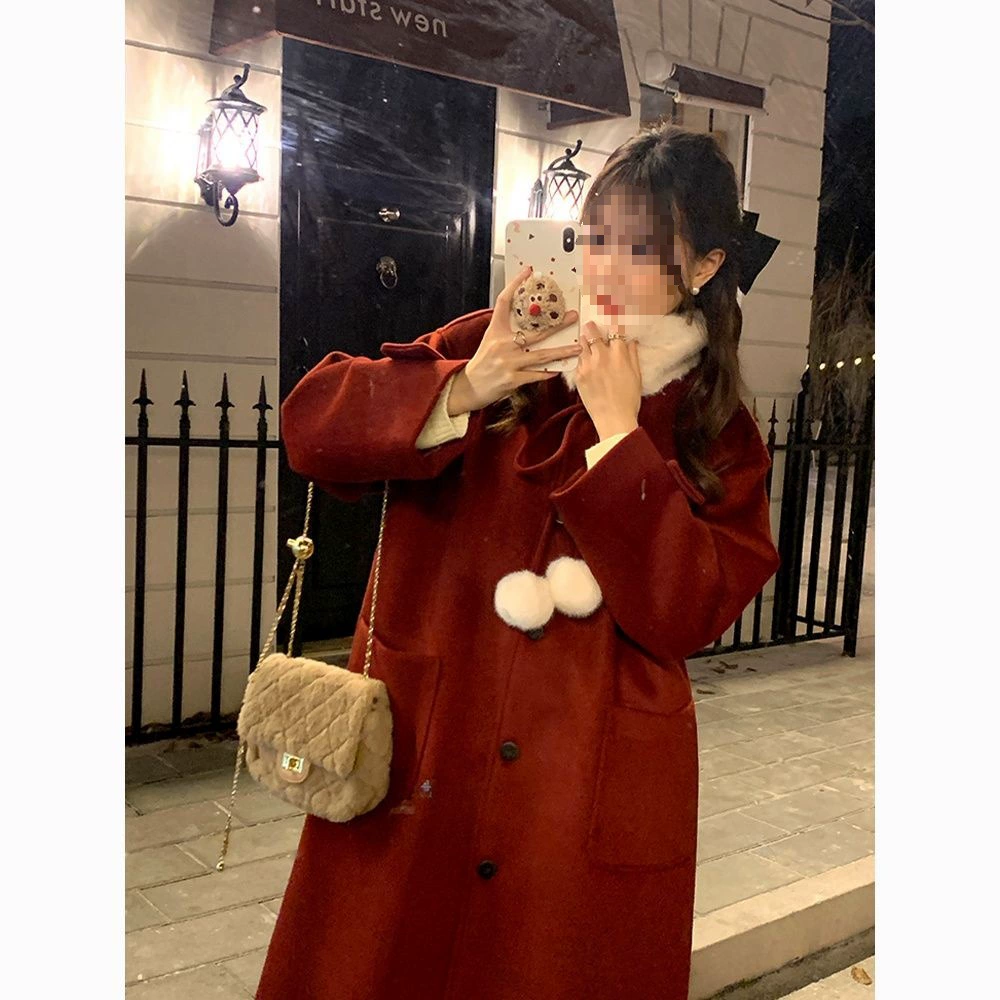 Рождественский боевой костюм шерстяной шар шерстяное пальто женский 2024 новый корейский драматический мастер зимой...