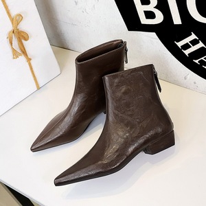 6533 retro boots for children, with a thick heel and a zipper at the back, slim boots that are versatile and eye-catchin
