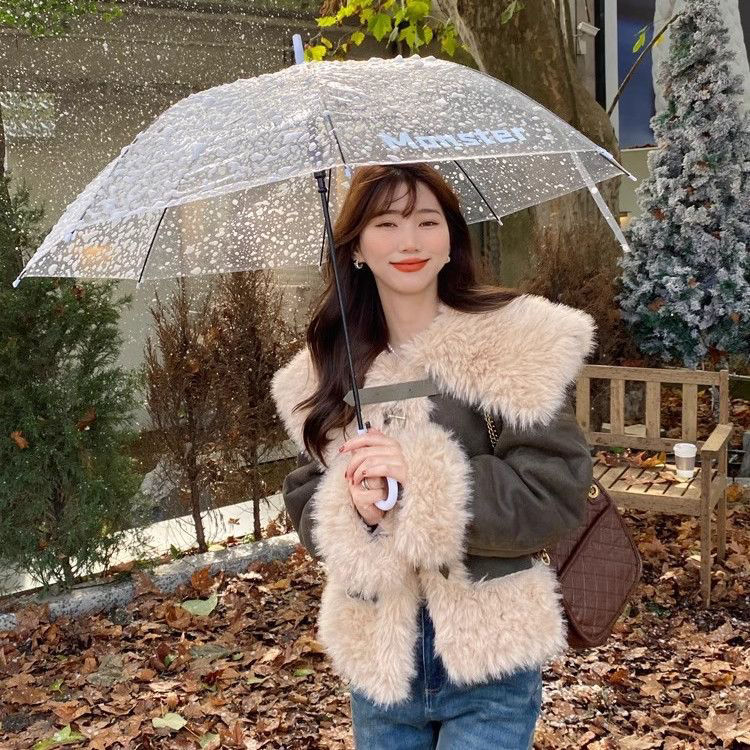 Women's New Fur-Lined Jacket with a Large Collar, Thickened and Warm, in a Chanel-Style Design for Winter