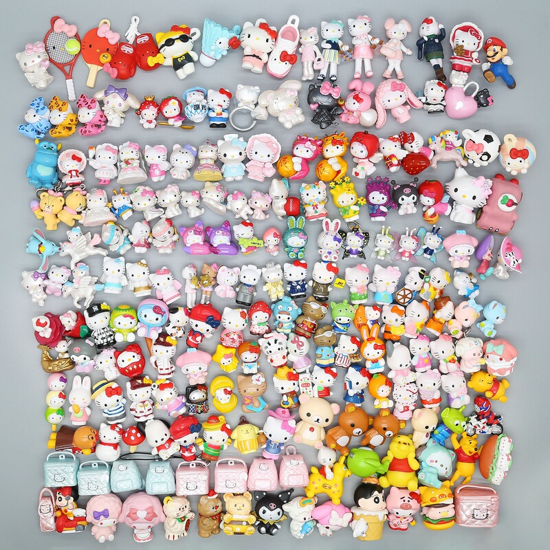 Best-selling versatile mini Hello Kitty doll, cream glue patches, accessories, DIY pendants Best-selling versatile mini Hello Kitty doll, cream glue patches, accessories, DIY pendants