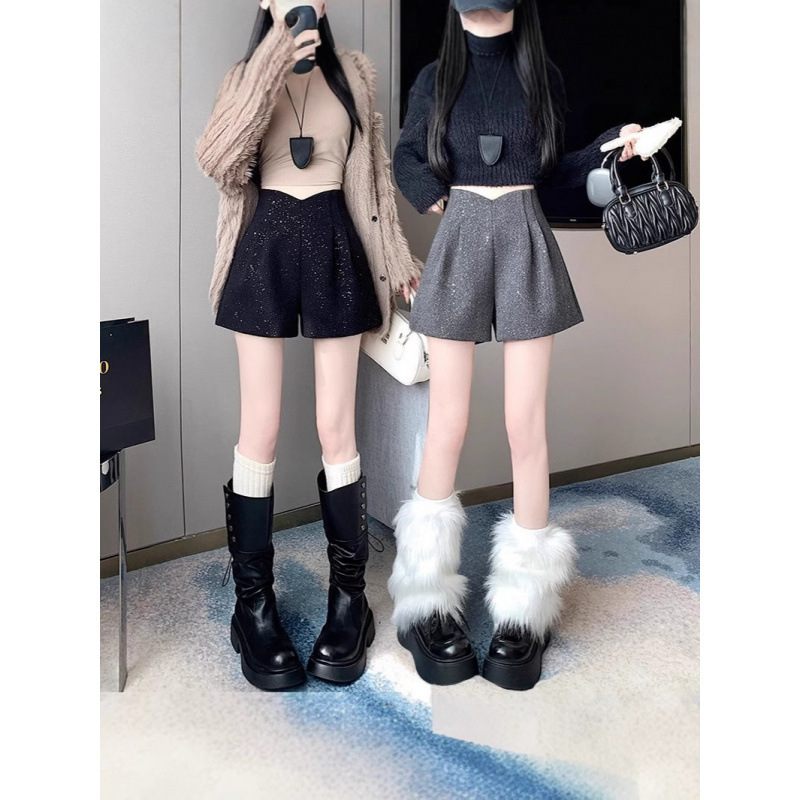 High Waist Shorts Women's Winter 2024 New Woolen Bracts Pants with Sequins Black Wide Leg Pants with Boots High Waist Shorts Women's Winter 2024 New Woolen Bracts Pants with Sequins Black Wide Leg Pants with Boots