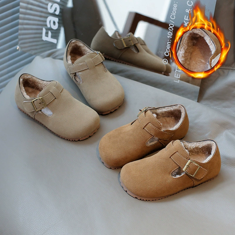Детская ретро бархатная обувь Bucken 2024 зимняя корейская версия мальчиков и девочек английский стиль сплошной цвет кожаные ботинки хлопковые ботинки