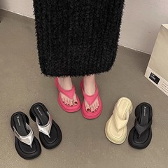 網紅黑色防滑厚底人字拖鞋女夏季外穿2024新款超火百搭沙灘涼拖鞋