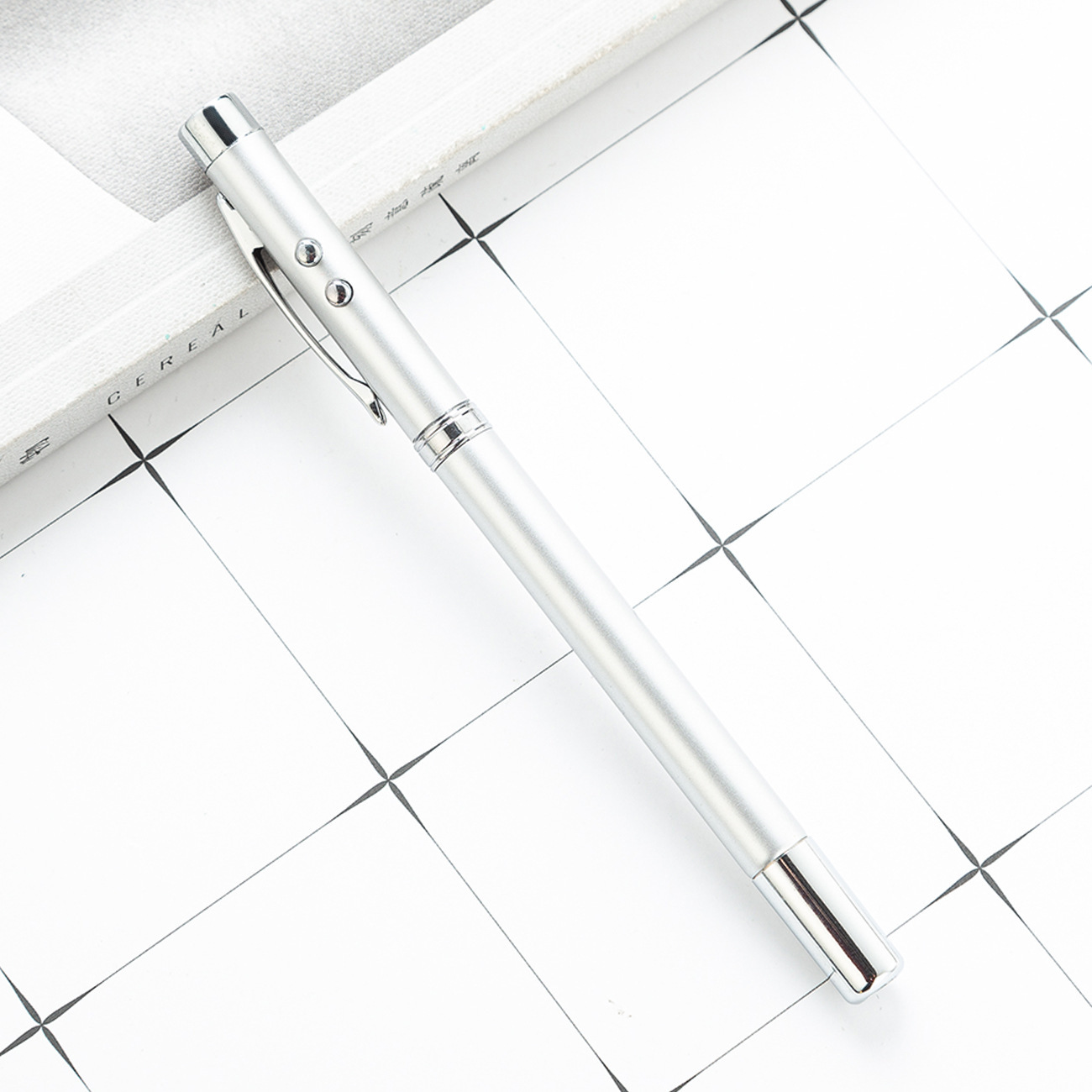 Lápiz de instrucción retráctil lápiz de bola multifuncional lápiz de orador infrarrojo de venta lápiz láser de enseñanza lápiz de luz LED