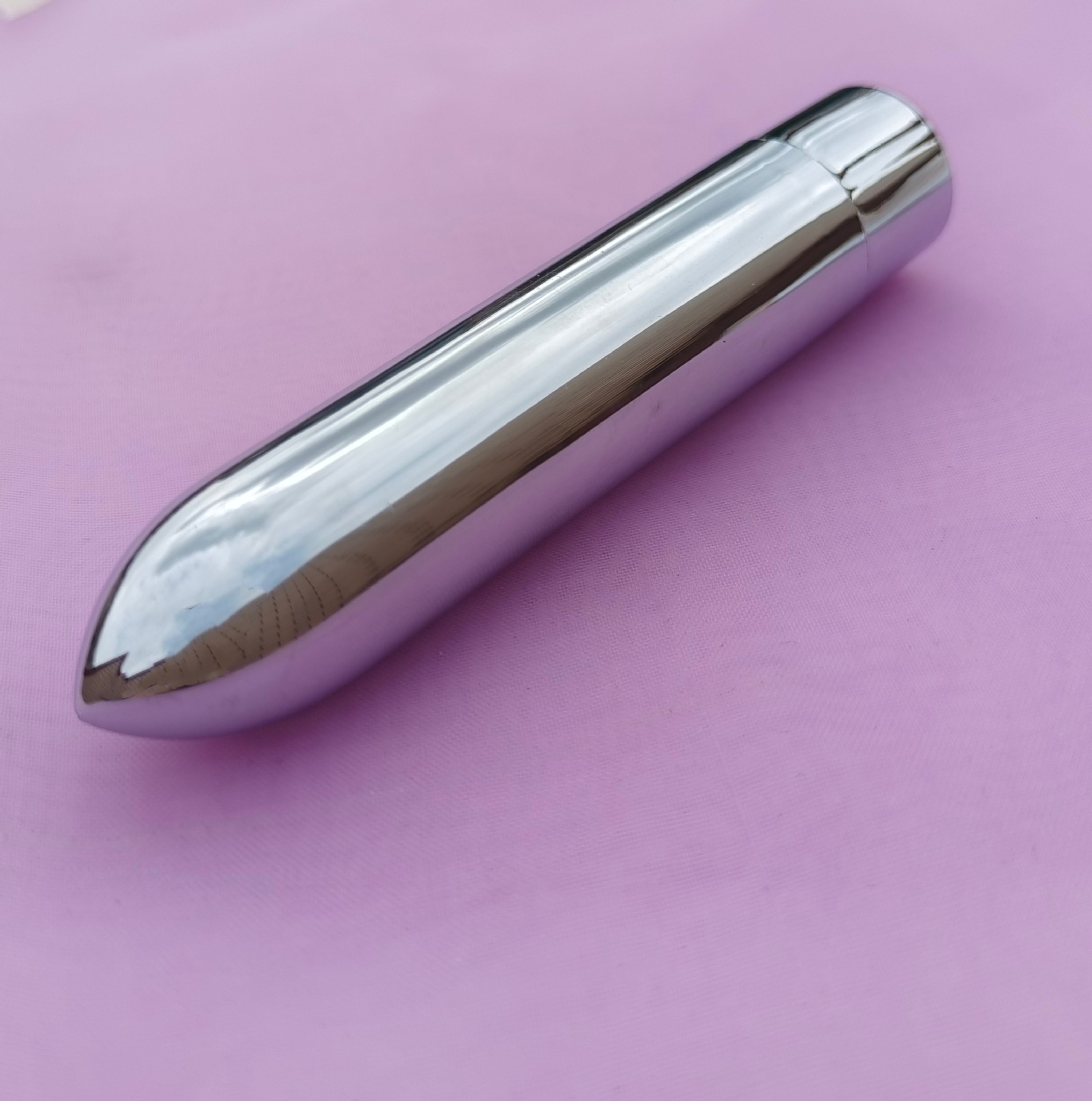 Remote Control Vibrator 10 Frequency Magnetic Charging Massager_voghion.com