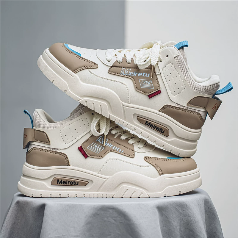 Высокие мужские кроссовки 2025 весна новые универсальные дышащие повседневные на толстой подошве модные увеличивающие рост студенческие беговые спортивные трендовые туфли