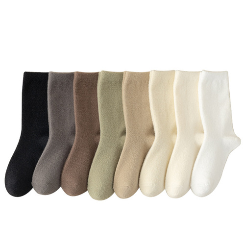 Coral velvet socks women's winter towel home thickened sleeping snow floor socks mid-calf socks half velvet socks wholesale